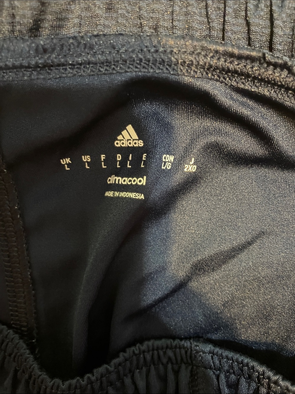 adidas Men’s Climacool Navy Shorts with White Side Stripes - Size Large - Picture 3 of 4